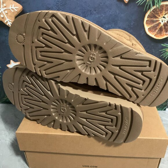 UGG Tan Platform Shoes - Picture 2 of 6